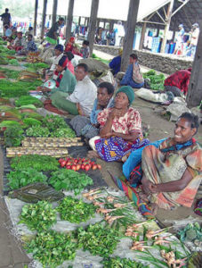 Market in PNG (Photo: ACIAR Crop Protection Program)